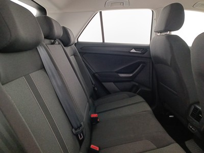 9 - Volkswagen T-Roc eschini auto