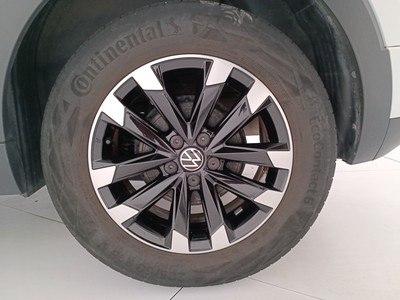 8 - Volkswagen T-Cross eschini auto