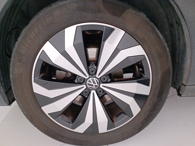 8 - Volkswagen T-Cross eschini auto