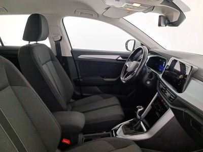 10 - Volkswagen T-Roc eschini auto