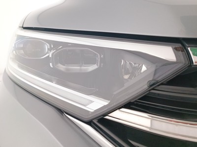 7 - Volkswagen T-Roc eschini auto