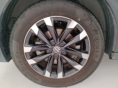 8 - Volkswagen T-Cross eschini auto