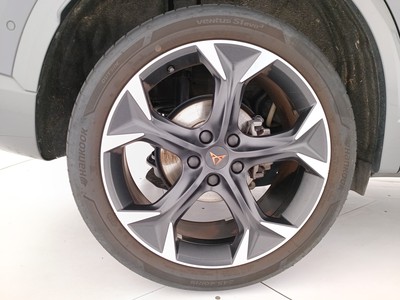 8 - Cupra Formentor eschini auto