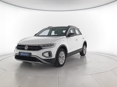 1 - Volkswagen T-Roc eschini auto