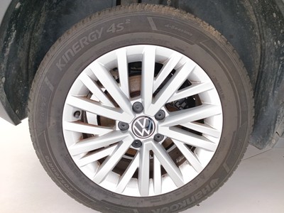 8 - Volkswagen T-Roc eschini auto