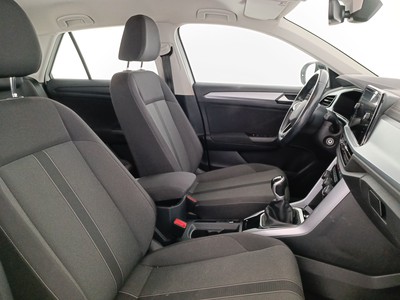 10 - Volkswagen T-Roc eschini auto