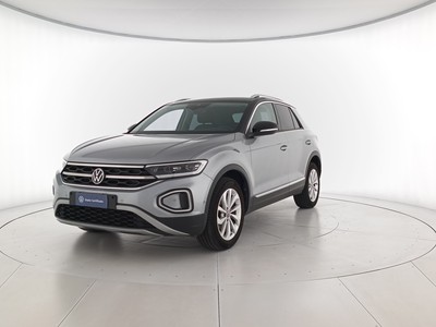 1 - Volkswagen T-Roc eschini auto