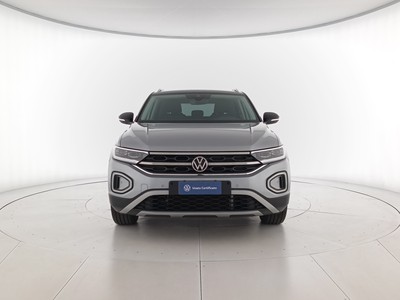 2 - Volkswagen T-Roc eschini auto