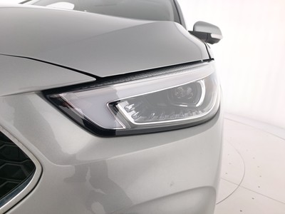 7 - Mg ZS eschini auto