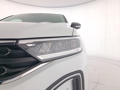 7 - Volkswagen T-Roc eschini auto