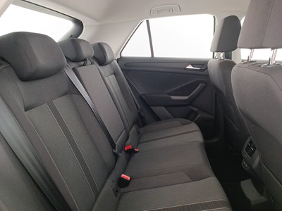 9 - Volkswagen T-Roc eschini auto