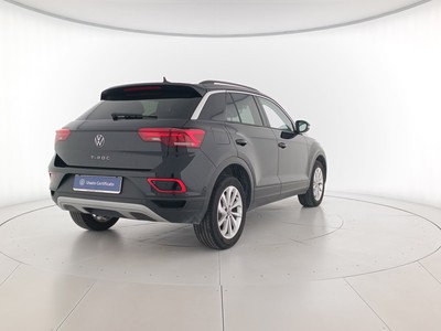 4 - Volkswagen T-Roc eschini auto