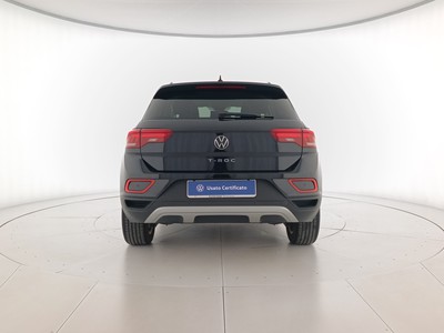 5 - Volkswagen T-Roc eschini auto