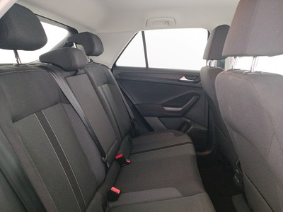 9 - Volkswagen T-Roc eschini auto
