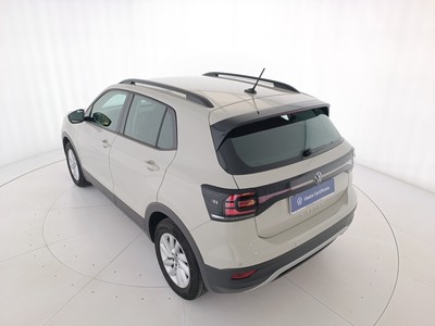 5 - Volkswagen T-Cross eschini auto