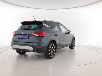 4 - Seat Arona eschini auto