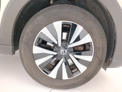 8 - Volkswagen Taigo eschini auto