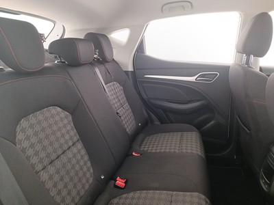 10 - Mg ZS eschini auto