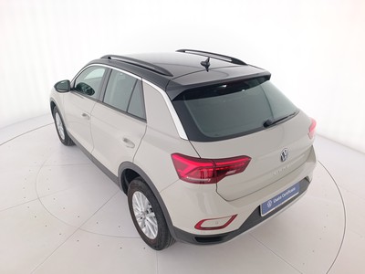 6 - Volkswagen T-Roc eschini auto