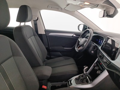 10 - Volkswagen T-Roc eschini auto