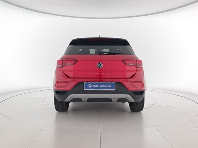 5 - Volkswagen T-Roc eschini auto