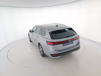 6 - Volkswagen Passat eschini auto