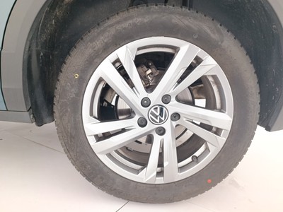 8 - Volkswagen T-Roc eschini auto
