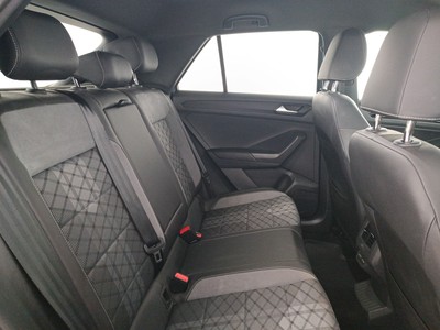9 - Volkswagen T-Roc eschini auto
