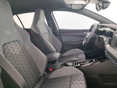 10 - Volkswagen Golf eschini auto