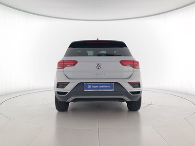 5 - Volkswagen T-Roc eschini auto