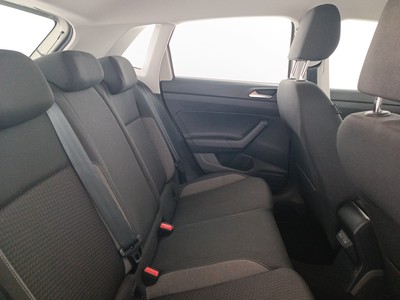 9 - Volkswagen Polo eschini auto