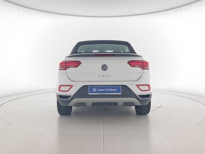 5 - Volkswagen T-Roc eschini auto