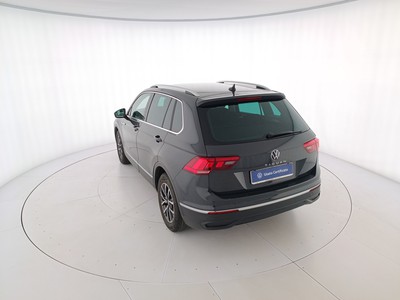 6 - Volkswagen Tiguan eschini auto