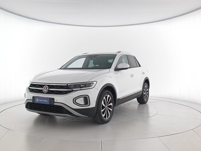 1 - Volkswagen T-Roc eschini auto