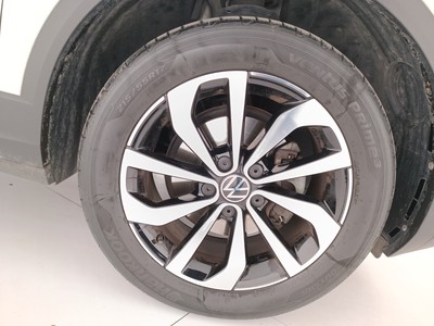 8 - Volkswagen T-Roc eschini auto
