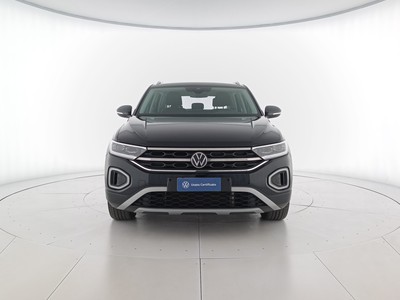 2 - Volkswagen T-Roc eschini auto