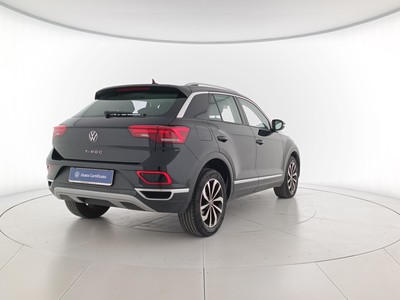 4 - Volkswagen T-Roc eschini auto