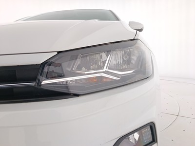 7 - Volkswagen Polo eschini auto