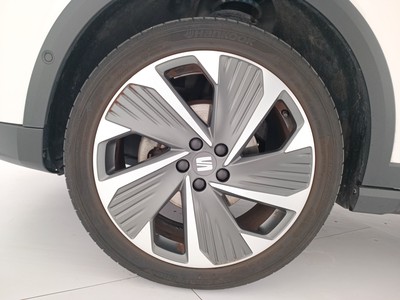 8 - Seat Arona eschini auto