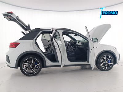 9 - Volkswagen T-Roc eschini auto