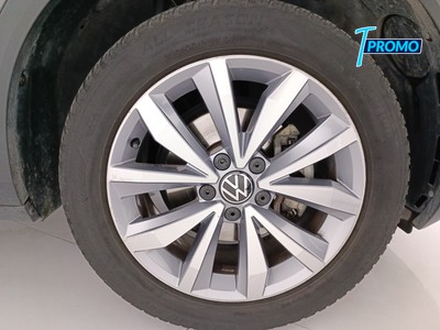 8 - Volkswagen T-Roc eschini auto