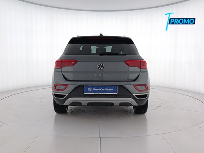 5 - Volkswagen T-Roc eschini auto