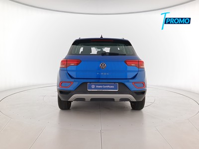 5 - Volkswagen T-Roc eschini auto