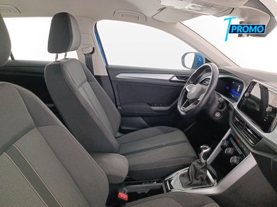 10 - Volkswagen T-Roc eschini auto