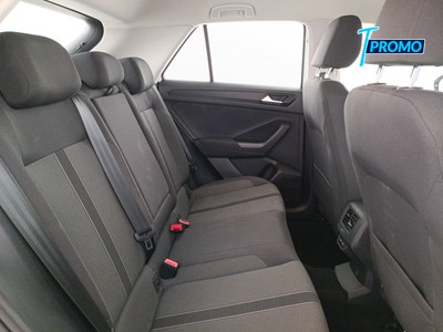 9 - Volkswagen T-Roc eschini auto