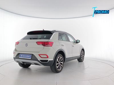 4 - Volkswagen T-Roc eschini auto