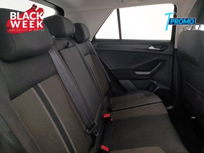 9 - Volkswagen T-Roc eschini auto