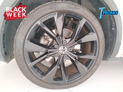 8 - Volkswagen T-Roc eschini auto