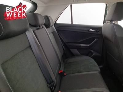 9 - Volkswagen T-Roc eschini auto