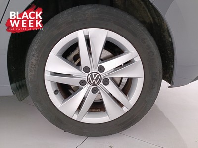 8 - Volkswagen Golf eschini auto